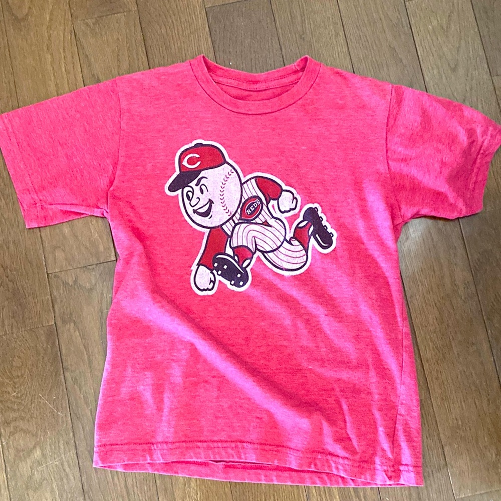 Vintage Cincinnati Reds shirt